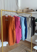 Load image into Gallery viewer, GIGI pletená vesta