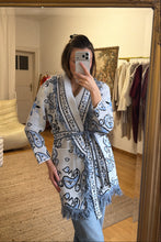 Load image into Gallery viewer, IT cardigan (limitka)