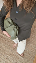 Load image into Gallery viewer, THE POUCH / Khaki