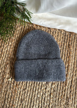 Load image into Gallery viewer, Čepice Alpaka