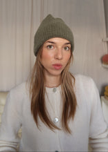 Load image into Gallery viewer, Čepice Alpaka