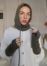 Load image into Gallery viewer, Vánoční set: balaclava + rukavníky alpaka