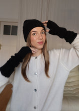 Load image into Gallery viewer, Vánoční set: čepice + rukavice alpaka