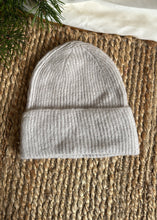 Load image into Gallery viewer, Čepice Alpaka