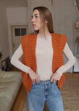 Load image into Gallery viewer, GIGI pletená vesta