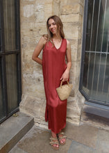 Load image into Gallery viewer, Šaty Athény - grepová