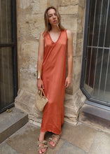 Load image into Gallery viewer, Šaty Athény - meruňka