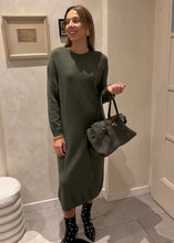 Load image into Gallery viewer, FREYA úpletové šaty