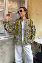 Load image into Gallery viewer, Suzanni samet bunda no. 5
