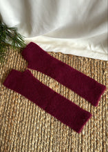 Load image into Gallery viewer, Rukavníky Alpaka
