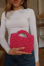 Load image into Gallery viewer, Crochet mini košík - fuchsia
