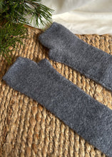 Load image into Gallery viewer, Rukavníky Alpaka
