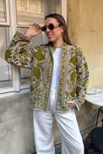 Load image into Gallery viewer, Suzanni samet bunda no. 5
