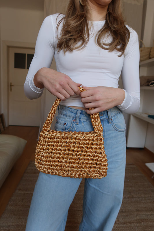 Crochet midi taška - zlatá
