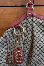 Load image into Gallery viewer, Gucci Sukey Diamante
