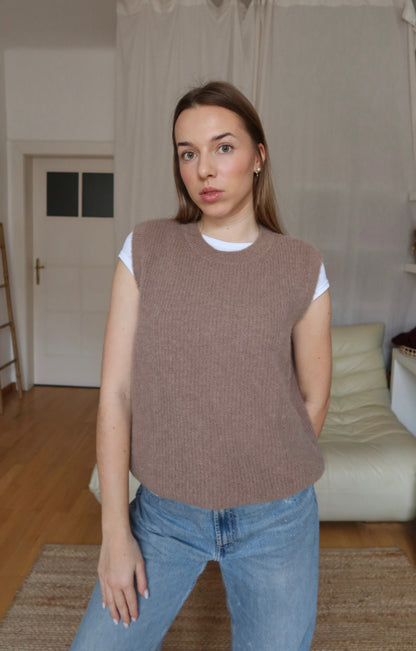 Vesta Estelle
