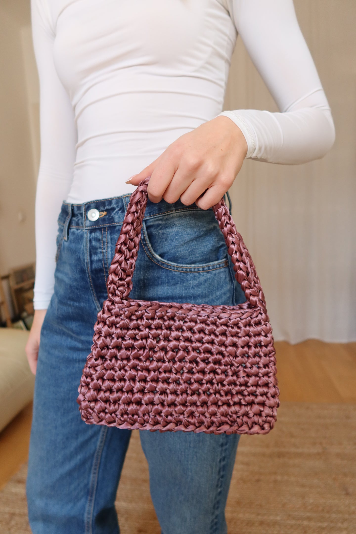 Crochet midi taška - šeříková