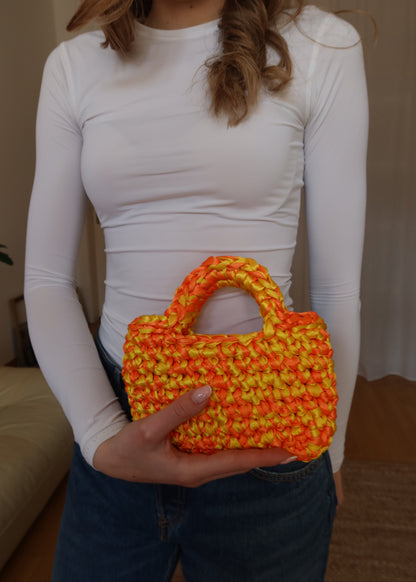 Crochet mini košík - žluto/oranžový