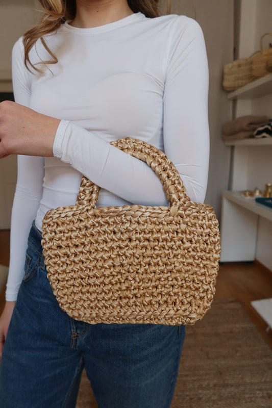 Crochet košík - zlatý