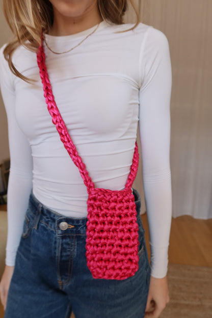 Crochet phone case - hot pink