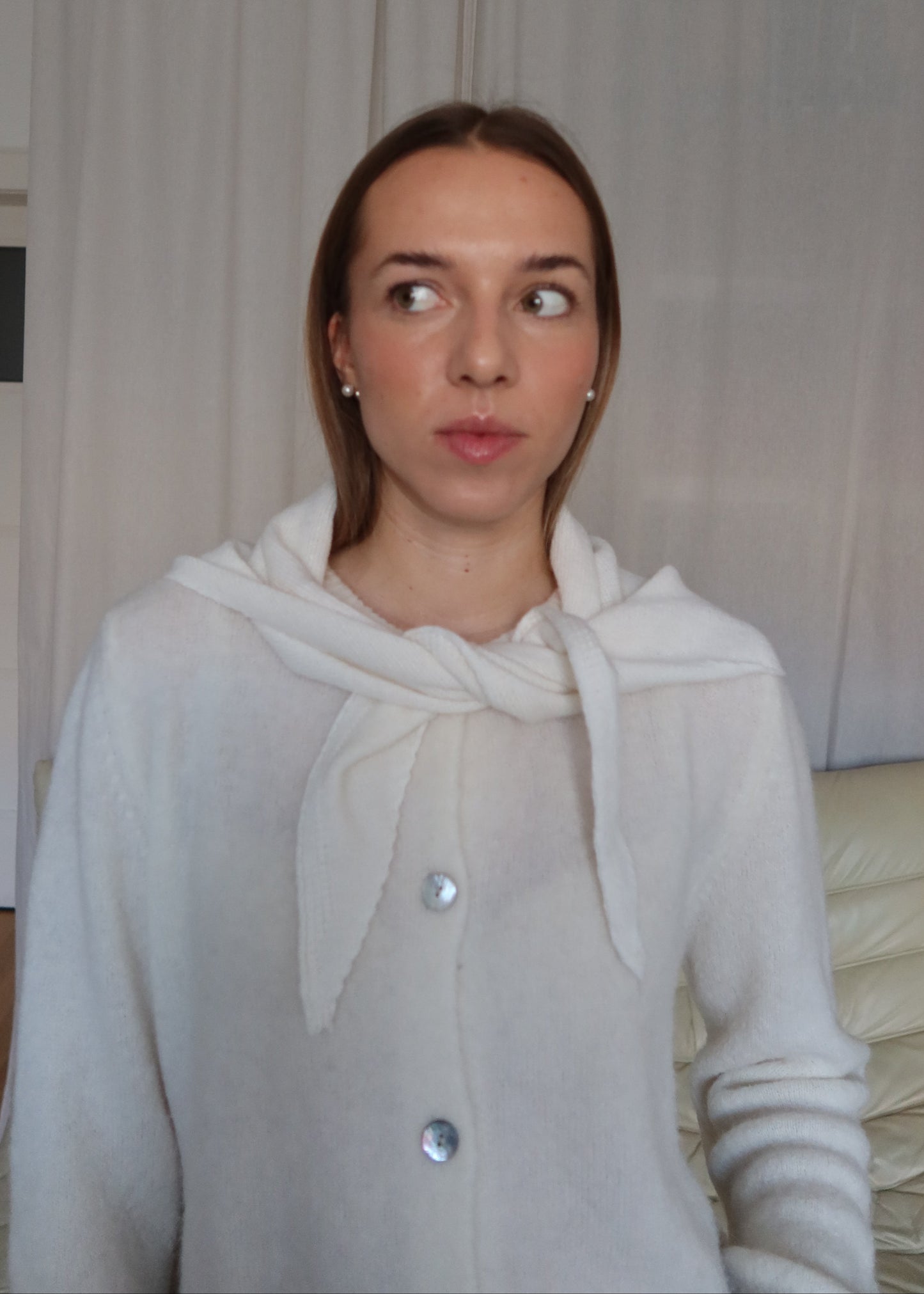 Trojcípý šátek