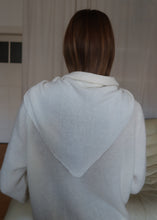 Load image into Gallery viewer, Trojcípý šátek
