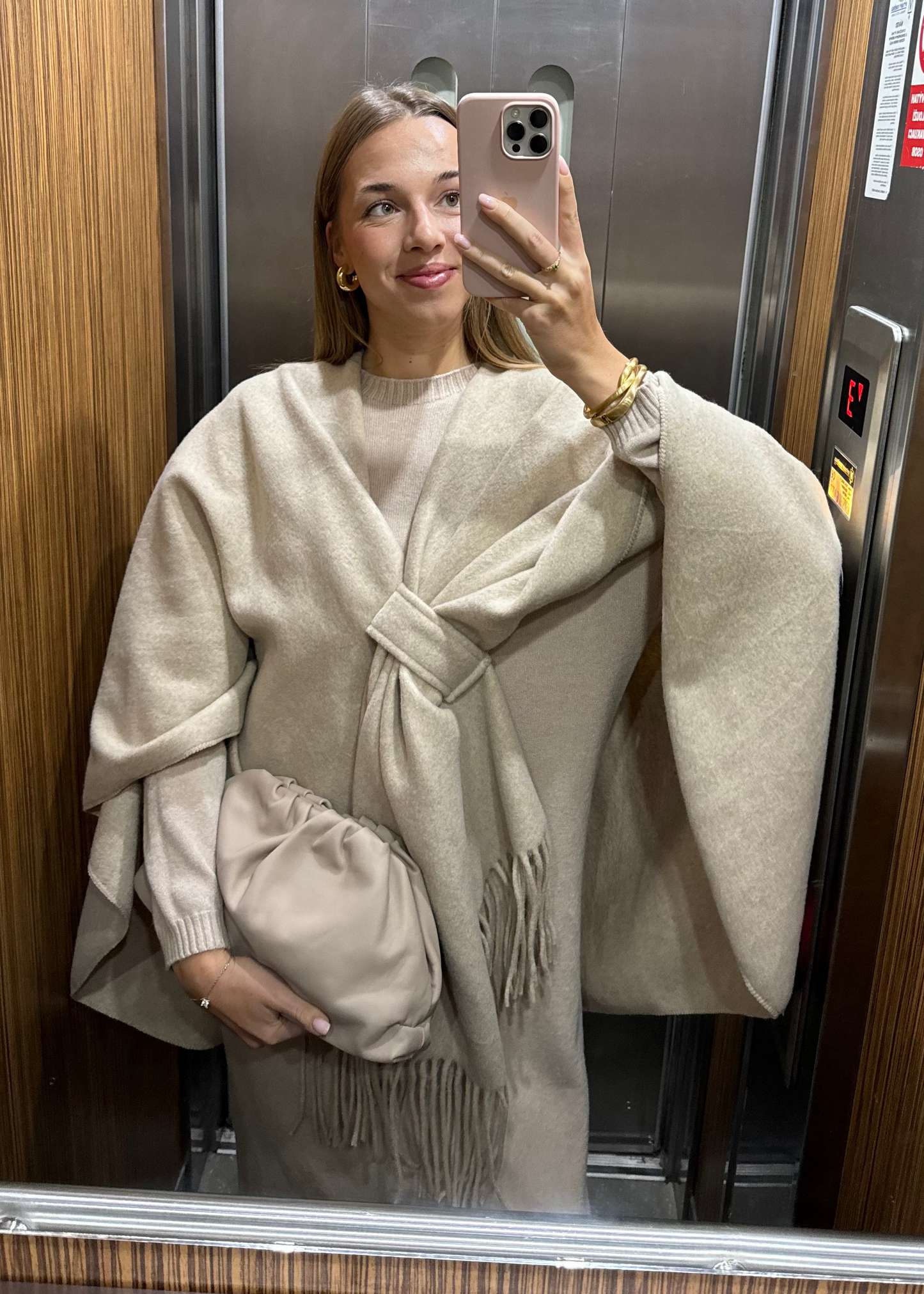 RUBI poncho