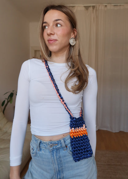Crochet phone case - modro/oranžová